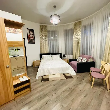 & Georg Lejlighed Odessa