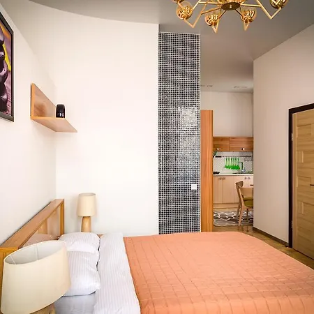 & Georg Lejlighed Odessa