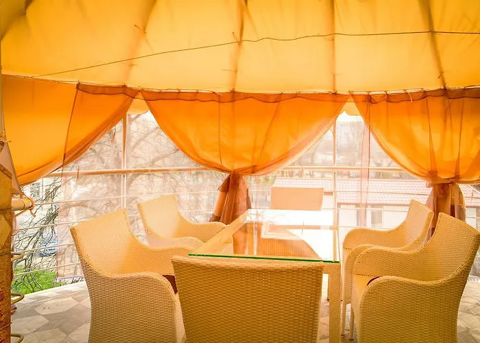 & Georg アパート *