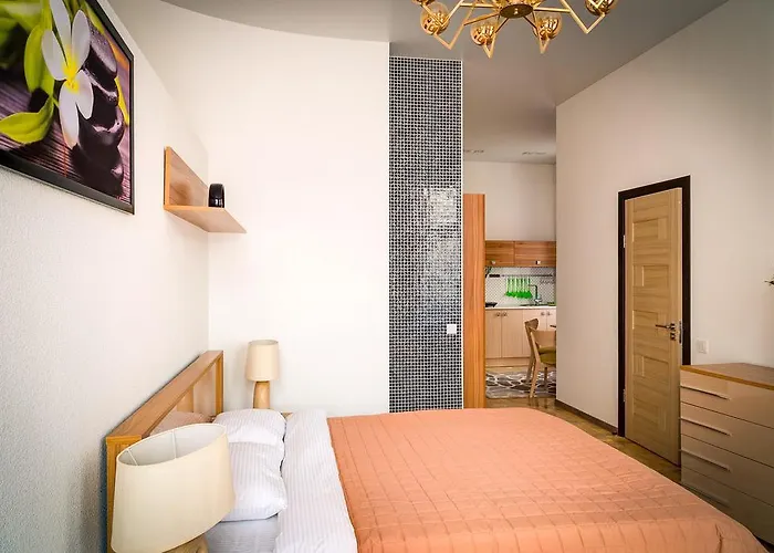 & Georg Apartman Odessza