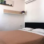 Apartment & Georg *